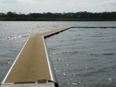 Angled jetty